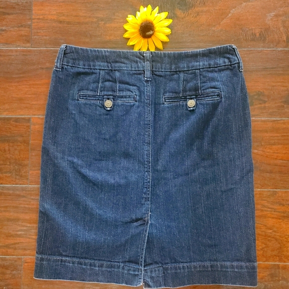 Eddie Bauer Pencil Denim Skirt - Picture 3 of 8